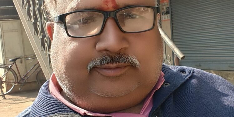 वरिष्ठ पत्रकार उपेंद्र तिवारी सड़क दुर्घटना में घायल।