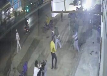 उधार लेनदेन को लेकर दो पक्षों में मारपीट।