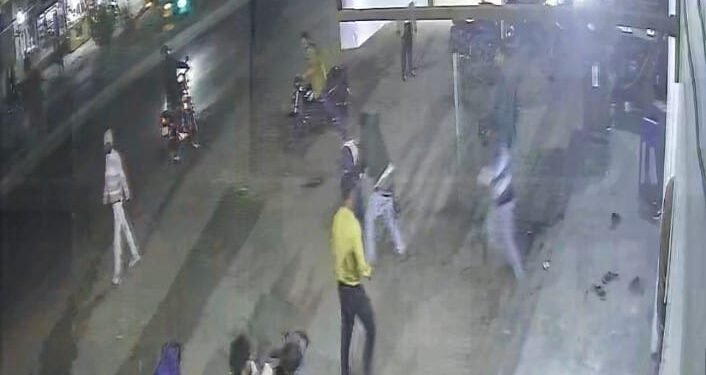 उधार लेनदेन को लेकर दो पक्षों में मारपीट।