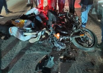 खड़ी ट्रेक्टर टाली में बाइक सवार टकराए ,तीन की मौत एक गम्भीर।