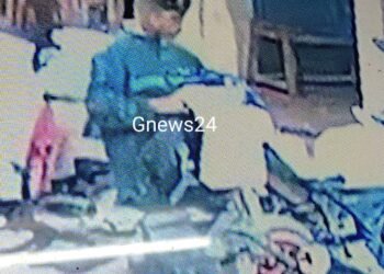 रावटर्सगंज रामलीला मैदान के पास दिनदहाड़े 10 लाख की टप्पेबाजी।