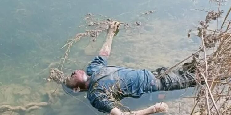 घाघर नहर में उतराया मिला अज्ञात व्यक्ति का शव।