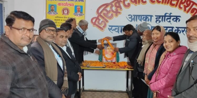 भारत की प्रथम शिक्षिका सावित्रीबाई फुले की 195वीं जयंती मनी।।