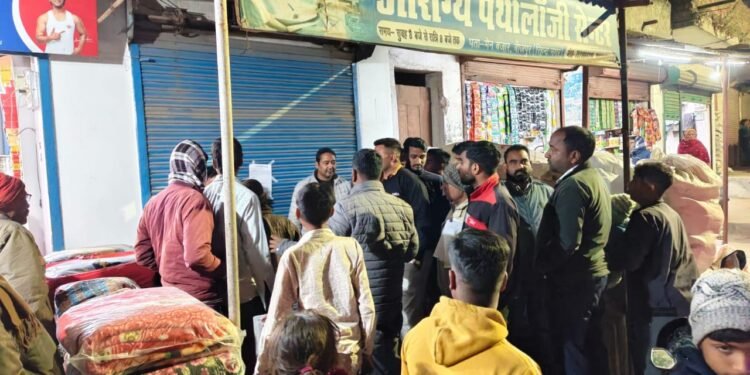 बीजपुर में स्वास्थ्य विभाग का छापा या नूराकुश्ती सील तोड़ने वाले पैथोलॉजी सेंटर पर फिर मेहरबानी क्यों।