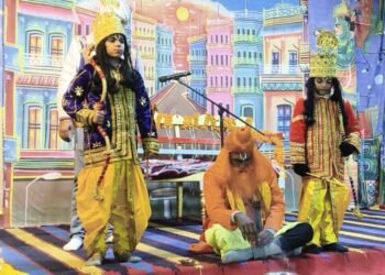 चोपन सिंदुरिया गांव के ऐतिहासिक एवं अनुष्ठानिक रामलीला के चतुर्थ दिवस पर महर्षि विश्वामित्र के साथ पिता और माता की अनुमति से बन के लिए पधारे ।