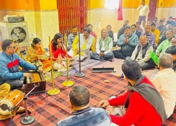 रिहंदेश्वर धाम में धूमधाम से हुआ सरस्वती पूजन का आयोजन । कार्यकारी निदेशक अनिल श्रीवास्तव का हुआ सम्मान ।।