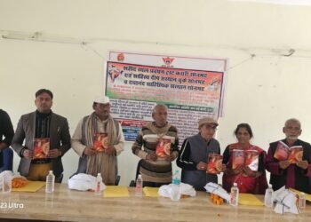 थाम लेंगे वक्त को चलने न देंगे, ऐ हिंद हम तुझको कभी झुकने न देंगे: ईश्वर विरागी।।