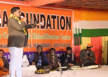 पार्थ के गांडीव की टंकार है कविता: प्रद्युम्न त्रिपाठी।।