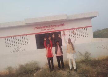 गणतंत्र दिवस पर उड़ी डीएम के आदेश की धज्जियां, बागेसोती राजकीय होम्योपैथिक चिकित्सालय में नहीं हुआ ध्वजारोहण।