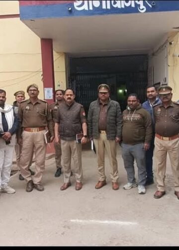 प्रभारी निरीक्षक के स्थानांतरण पर दी गई भावभीनी विदाई।।