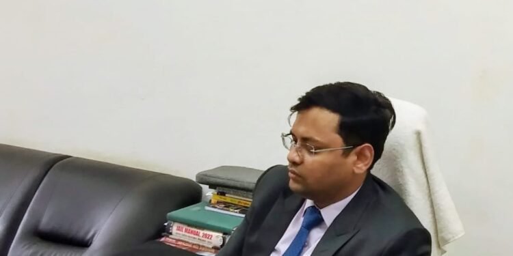 विधिक सेवाएं, जनकल्याणकारी योजनाएं सेसमाज का अंतिम पंक्ति तक हो लाभान्वित -न्यायाधीश राहुल *