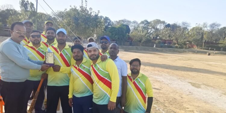 एस एंड टी ने आरपीएफ को 83 रन से हराया।