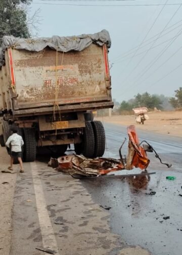 विंढमगंज उप स्वास्थ्य केंद्र में डिलीवरी के नाम पर वसूली! ₹500 लेने का आरोप, छुट्टी के लिए फिर मांग रहे पैसे।