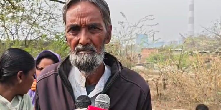 दुद्धि के बाद ओबरा में जमीन  विवाद में दो समुदाय आमने सामने।।