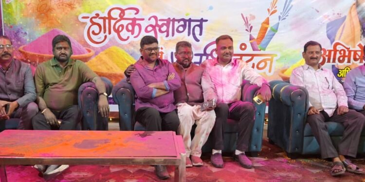 भव्य होली मिलन समारोह का आयोजन सम्पन्न- अभिषेक चौबे।।
