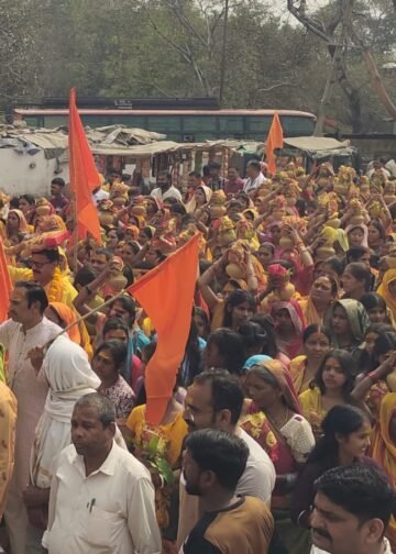 भव्य कलश यात्रा के साथ चैत्र नवरात्रि से नौ दिवसीय रामकथा का शुभारंभ ।।