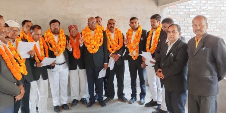 निर्विरोध चुने गए अरुण कुमार सिंह अध्यक्ष, राजेंद्र कुमार यादव महामंत्री।