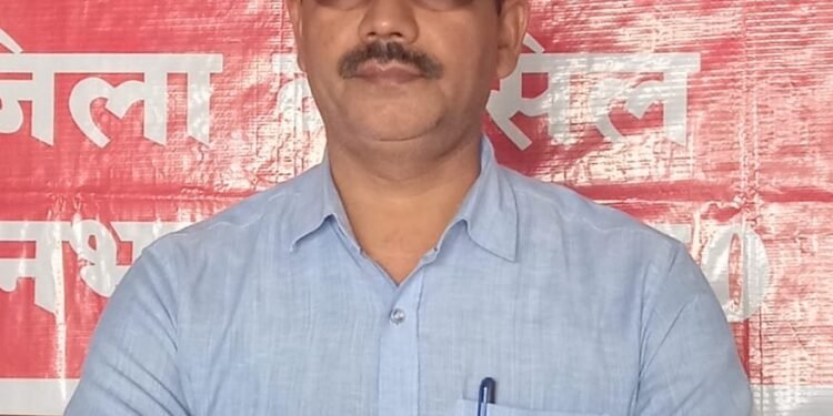 गैस एजेंसियों की गतिविधियों पर नजर रखे प्रशासन, भाकपा