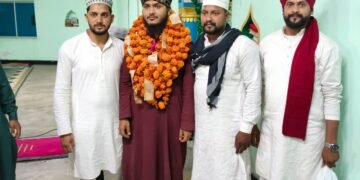 ईद पर बीजपुर में गूंजी अमन-चैन की दुआएं, जामा मस्जिद समेत विभिन्न स्थानों पर अकीदत के साथ अदा हुई नमाज ।