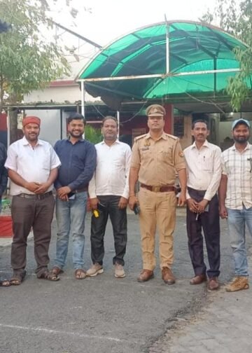 थानाध्यक्ष ने कार्यभार संभालते ही पत्रकारों से की मुलाक़ात।