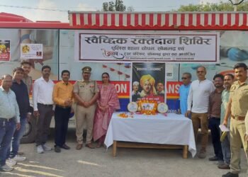 रक्तदान कर दी शहीदों को सच्ची श्रद्धांजलि।