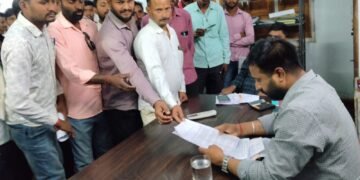 नमामि गंगे परियोजना के श्रमिकों ने खोला मोर्चा 26 मार्च से अनिश्चितकालीन धरने का एलान।