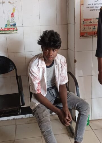 क्रेन के चपेट में आकर बाइक सवार की मौत।