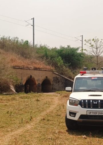 अज्ञात महिला का शव मिलने से क्षेत्र में सनसनी।