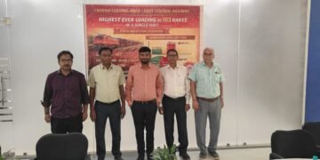 रेलवे चोपन एरिया ने एक दिन में 103 रैक कोयला लदान कर बनाई नई पहचान।