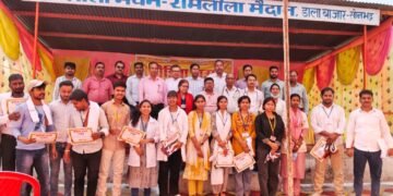 मीडिया हाउस द्वारा आयोजित निःशुल्क के स्वास्थ्य शिविर का भव्य आयोजन।