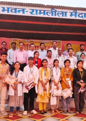 मीडिया हाउस द्वारा आयोजित निःशुल्क के स्वास्थ्य शिविर का भव्य आयोजन।