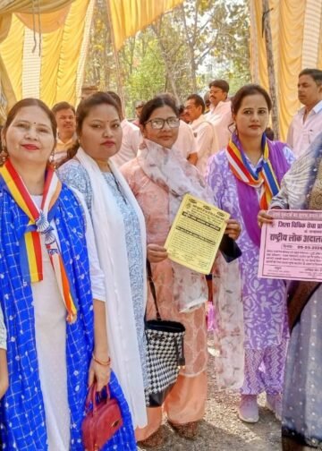 महोत्सव बना: विश्व के सबसे बड़े लोकतंत्र के संविधान रचयिता भारत रत्न डॉ. अम्बेडकर की जयंती *