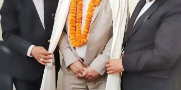 न्यायिक अधिकारियों का माल्यार्पण कर स्मृति चिन्ह, अंगवस्त्र देकर की गई भावभीनी विदाई।