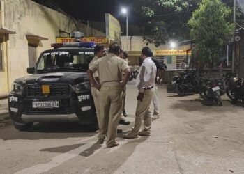 बाइक सवार युवक को पिकअप ने मारी टक्कर,हालत गंभीर,रेफर।