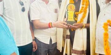 प्रेस क्लब बीजपुर द्वारा हँसमुख व कर्मठ उपनिरीक्षक श्रवण यादव को दी गई भावभीनी विदाई ।।