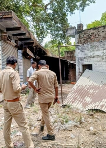 कबाड़ी एव नशेड़ियों के आतंक से आमजनमानस हकलाना, चोरी की घटना में इजाफा।