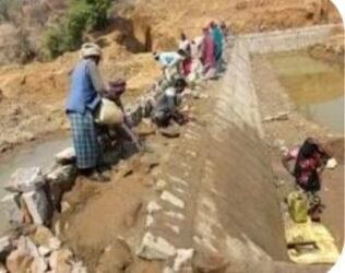 अजीर नदी पर चेक डैम निर्माण को लेकर क्षेत्रवासियों में खुशी ट्रस्ट के अध्यक्ष ने सभी का जताया आभार।।