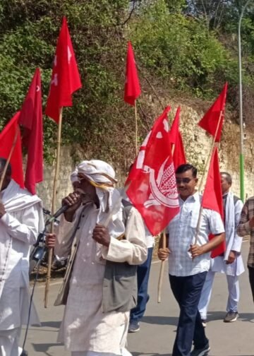अंतरराष्ट्रीय मजदूर दिवस पर हिंडाल्को प्रगतिशील मजदूर सभा (एटक ) ने निकाला प्रभातफेरी।