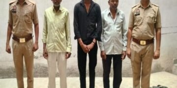 दुद्धी पुलिस की बड़ी कार्रवाई03 वारंटी अभियुक्त गिरफ्तार, न्यायालय में किया गया पेश।