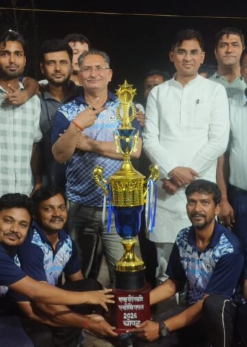 टीचर टीम ने जीता नाइट क्रिकेट टूर्नामेंट का खिताब, रेलवे सुपरवाइजर टीम रही उपविजेता।