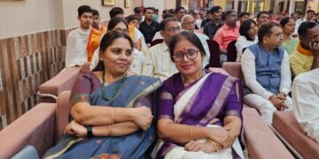 सोनभद्र की कवयित्री डॉक्टर रचना तिवारी को मिला विंध्य गौरव सम्मान।