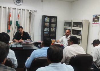 जिलाधिकारी ने खेल सुविधाओं के विकास कार्यों की समीक्षा कीखिलाड़ियों को बेहतर सुविधाएं उपलब्ध कराने के निर्देशग्रामीण क्षेत्रों में मिनी स्टेडियम निर्माण में तेजी लाने के निर्देश।